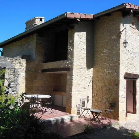 With One Bedroom In With Shared Pool Furnished Terrace And Wifi * Proupiary