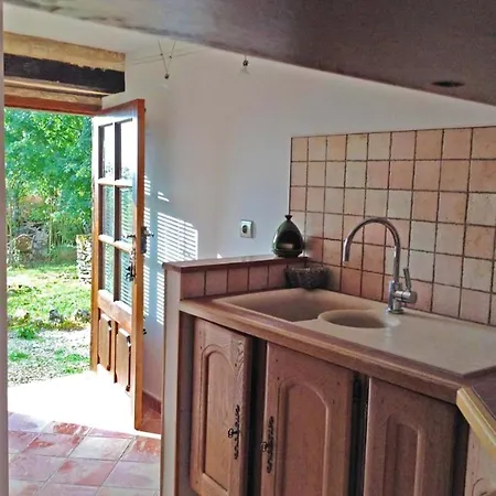 Casa de Férias With One Bedroom In With Shared Pool Furnished Terrace And Wifi